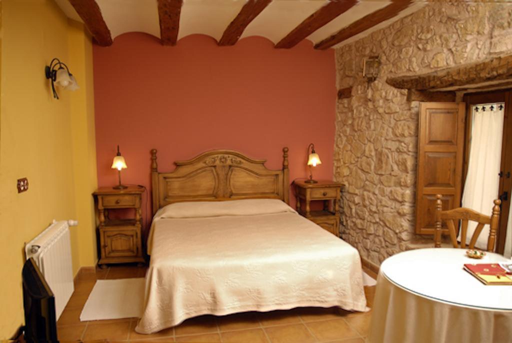 Parador De Santa Rita Molina de Aragon Exterior photo