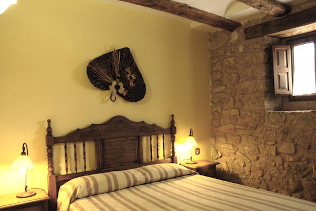 Parador De Santa Rita Molina de Aragon Exterior photo